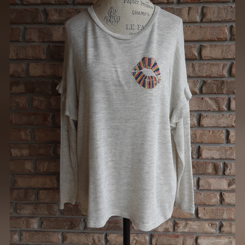 Lauren Moshi Beverly Hills 💋 Lip Print Long Sleeve Cotton Blend Sweater.